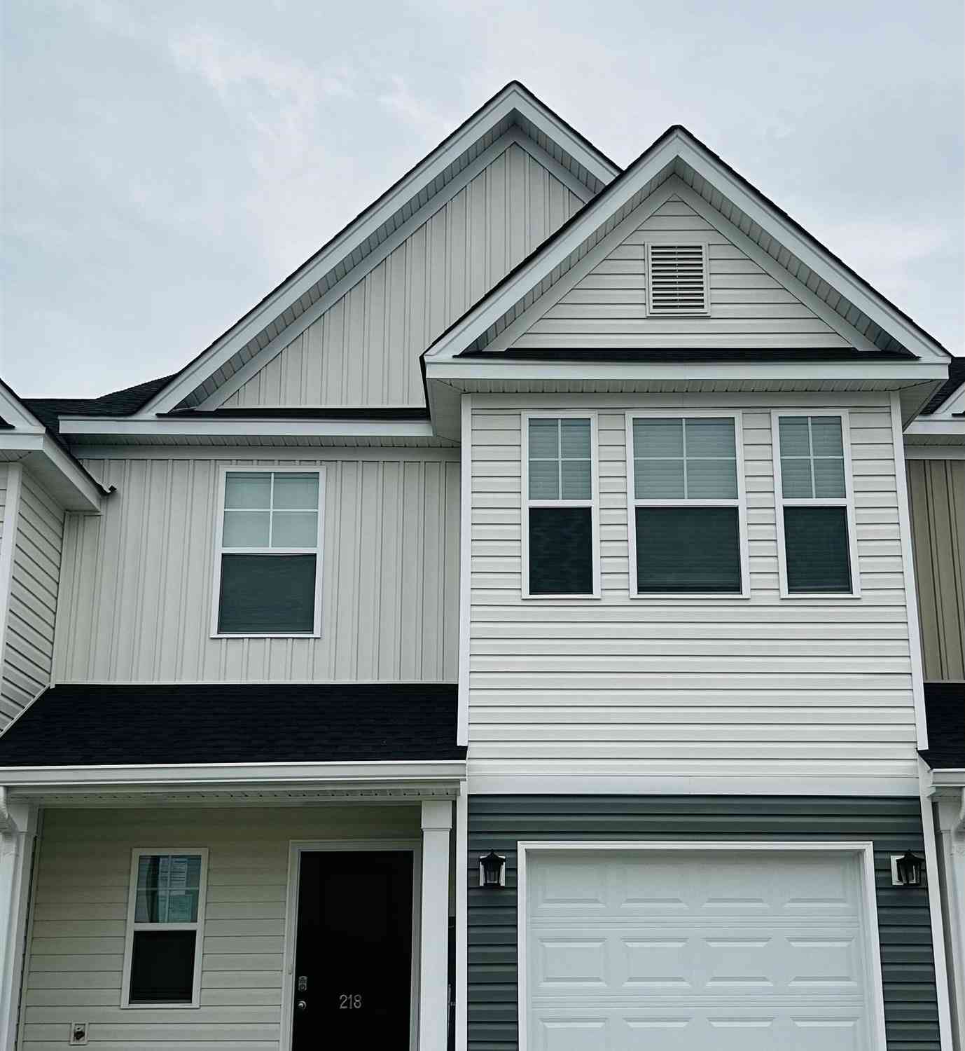 Townhouse For Sale - 218 Carillo Drive<br/> Richland County, Columbia, SC 29223