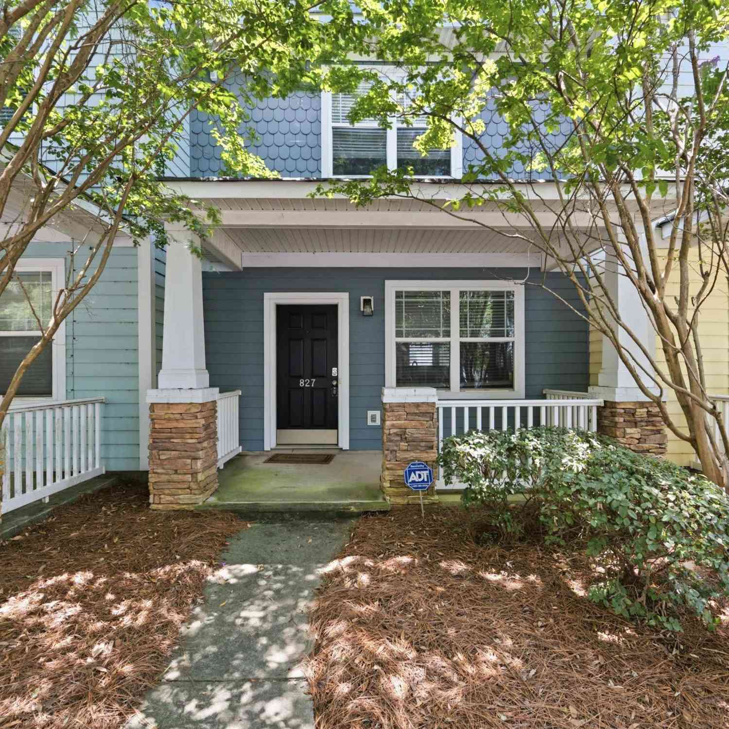 Townhouse For Sale - 827 Forest Park<br/> Richland County, Columbia, SC 29209