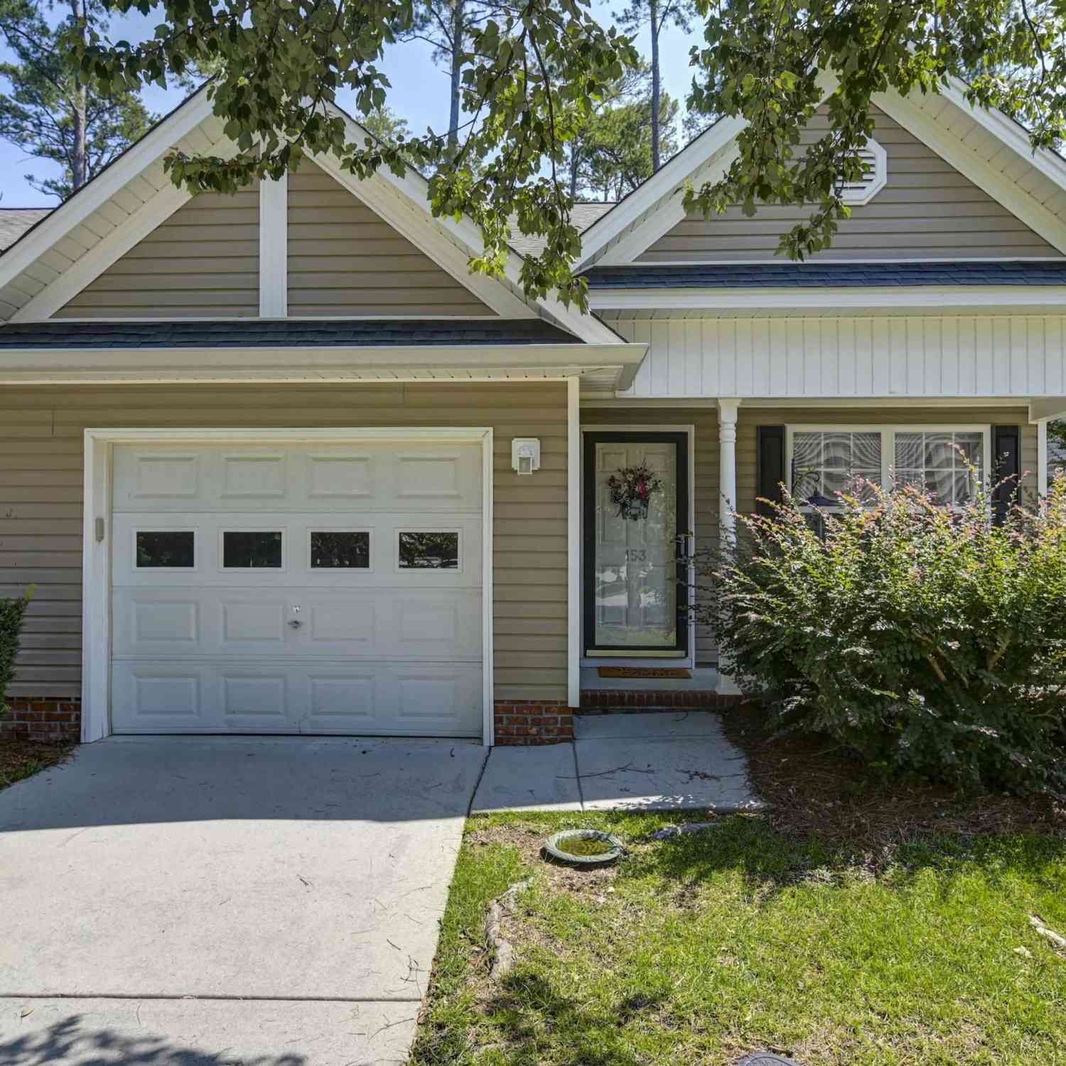 Townhouse For Sale - 153 Eagle Park Drive<br/> Richland County, Columbia, SC 29206