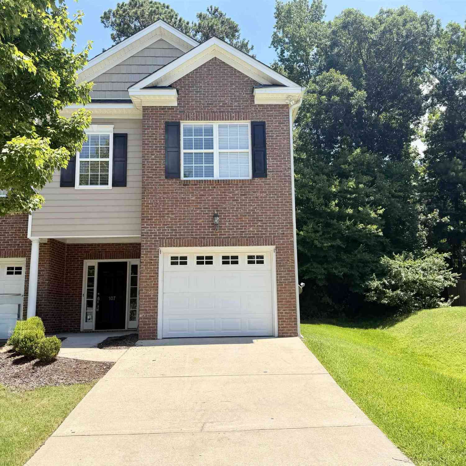 Townhouse For Sale - 107 Park Ridge Way<br/> Lexington, SC 29072