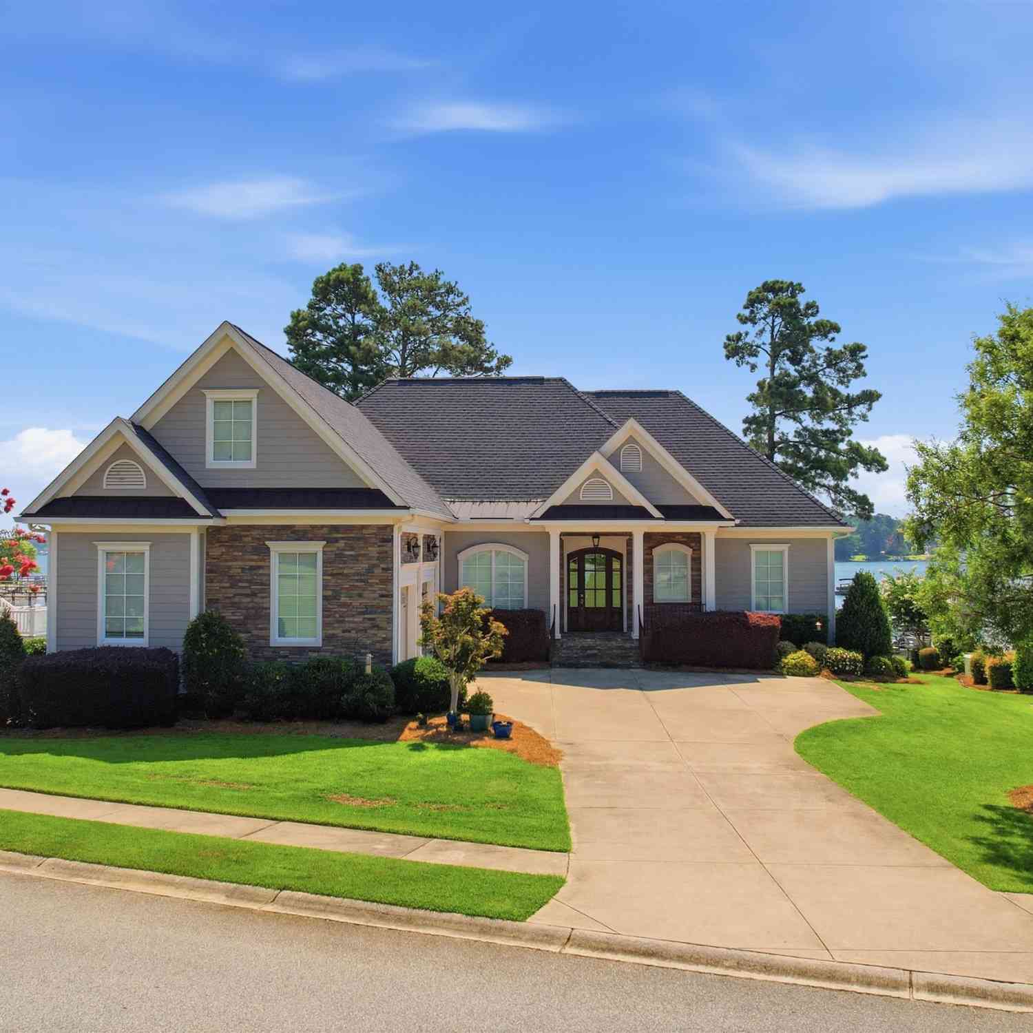 Homes For Sale - 316 Panorama Drive<br/> Lexington, SC 29072