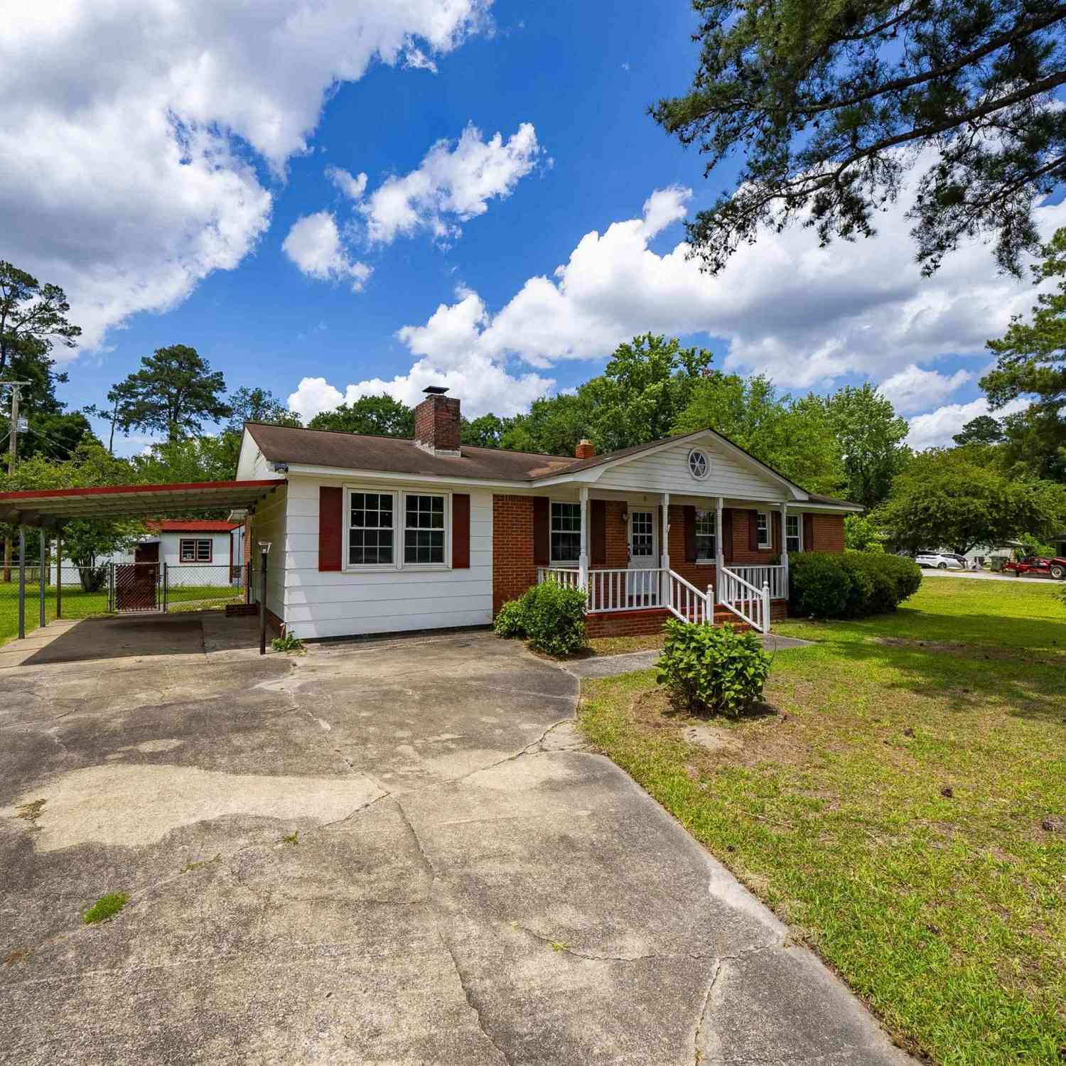 Homes For Sale - 1709 Woodfield Drive<br/> Richland County, Columbia, SC 29223