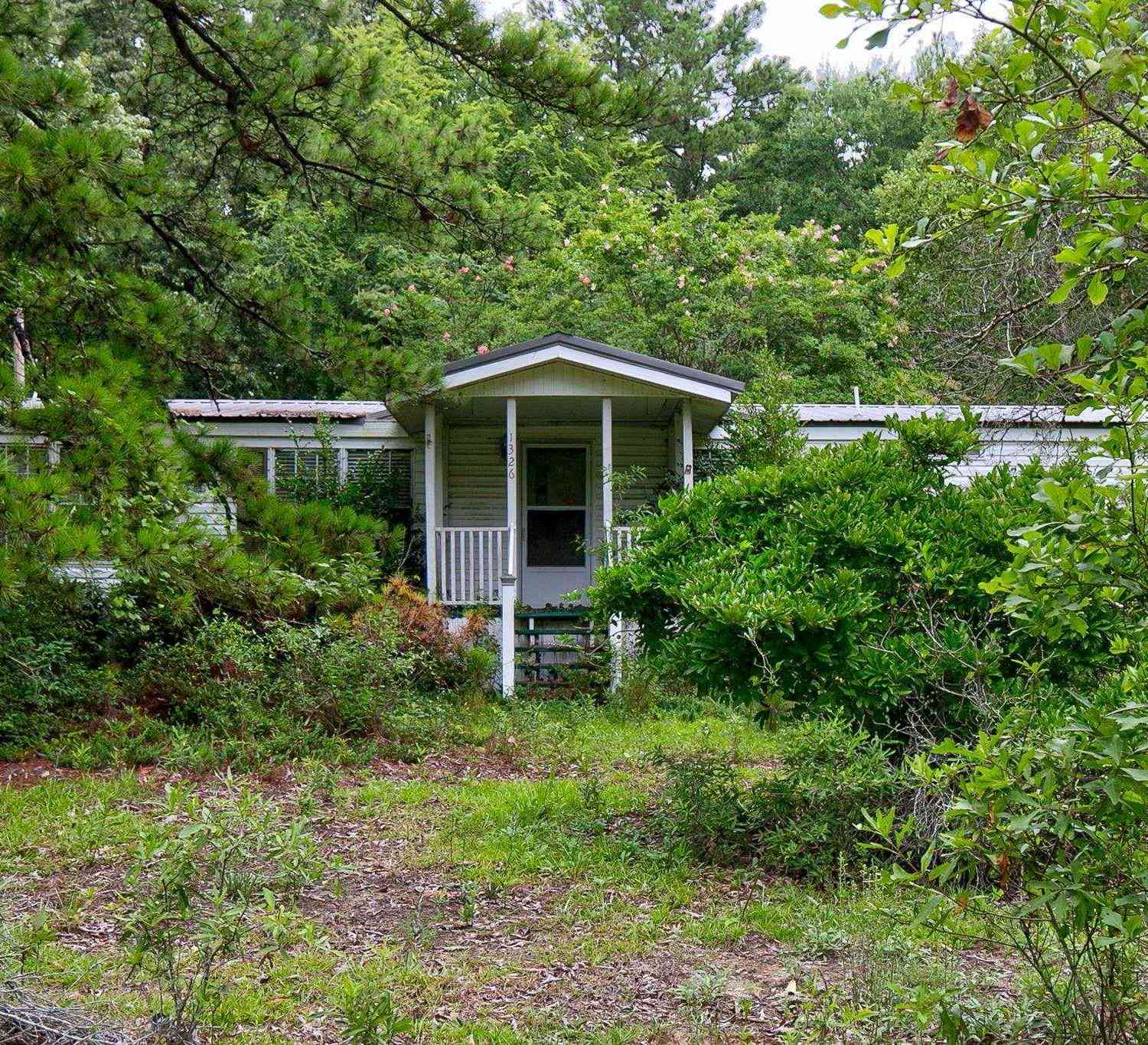 Mobile Home For Sale - 1326 Colie Branham Road<br/> Lugoff, SC 29078