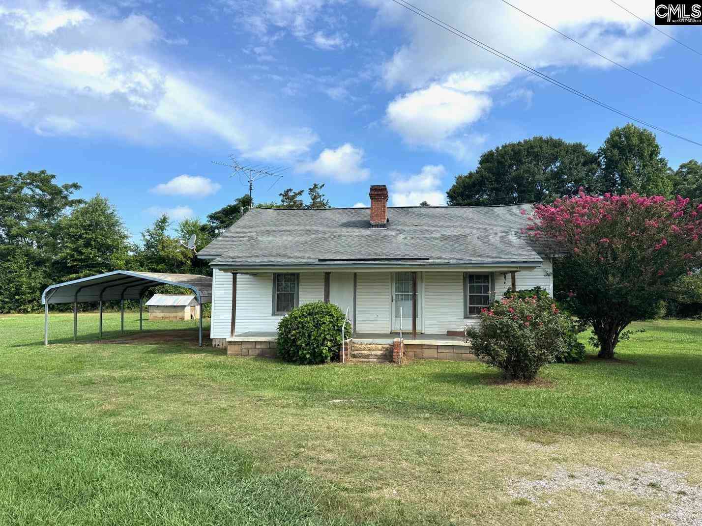 Homes For Sale - 6360 Greenwood Highway<br/> Saluda, SC 29138