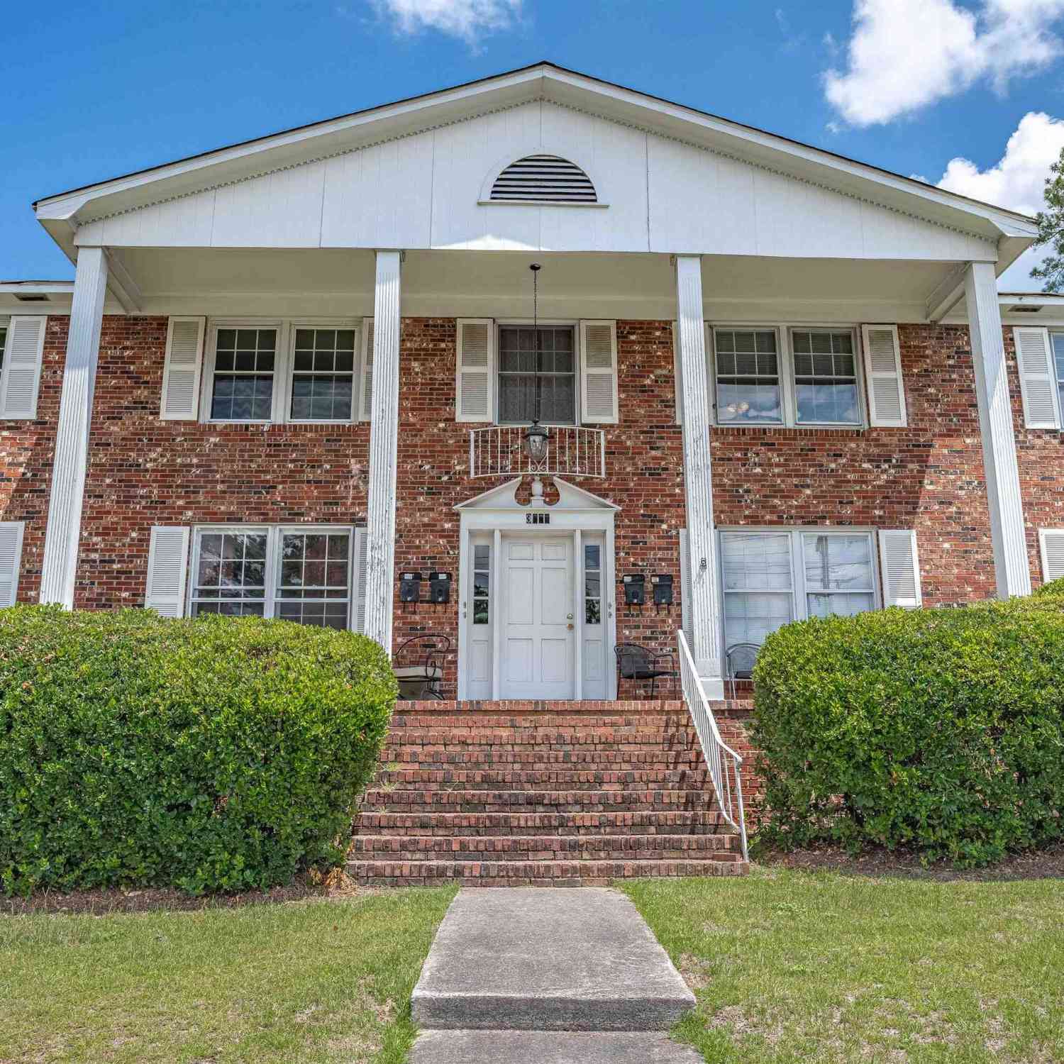 Condo For Sale - 3907 Forest Drive #SUITE D<br/> Richland County, Columbia, SC 29204