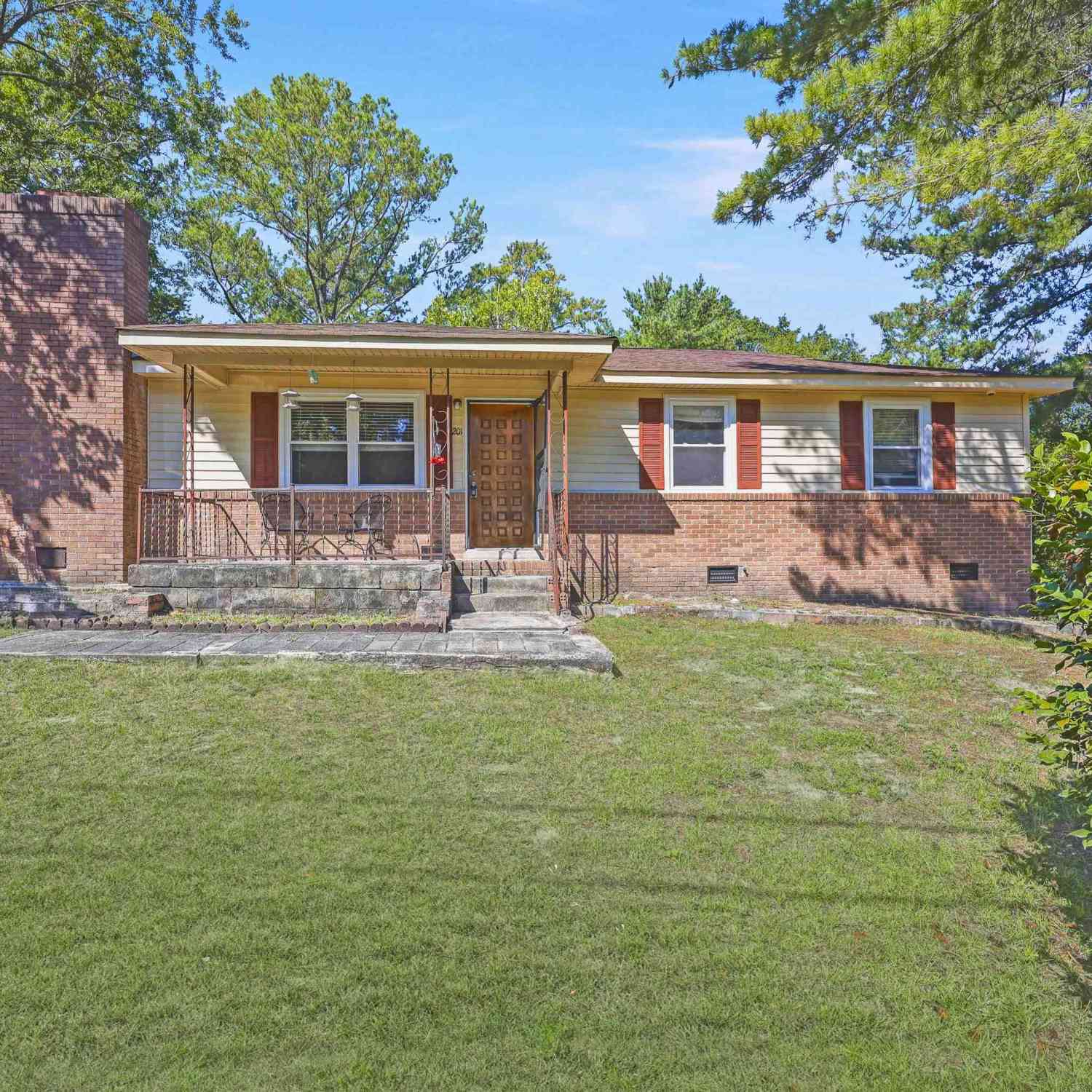 Homes For Sale - 201 Weir Road<br/> Richland County, Columbia, SC 29223