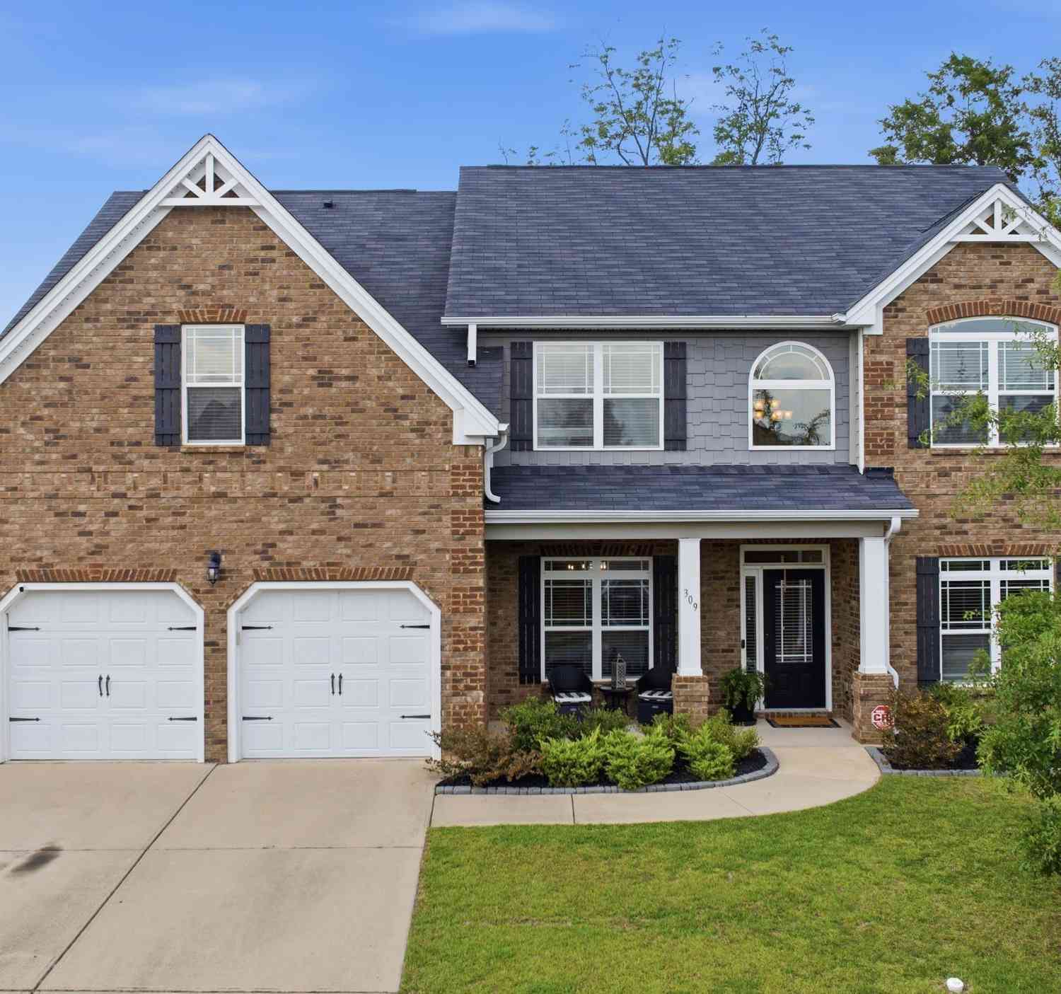 Homes For Sale - 309 Grey Oaks Court<br/> Lexington, SC 29072