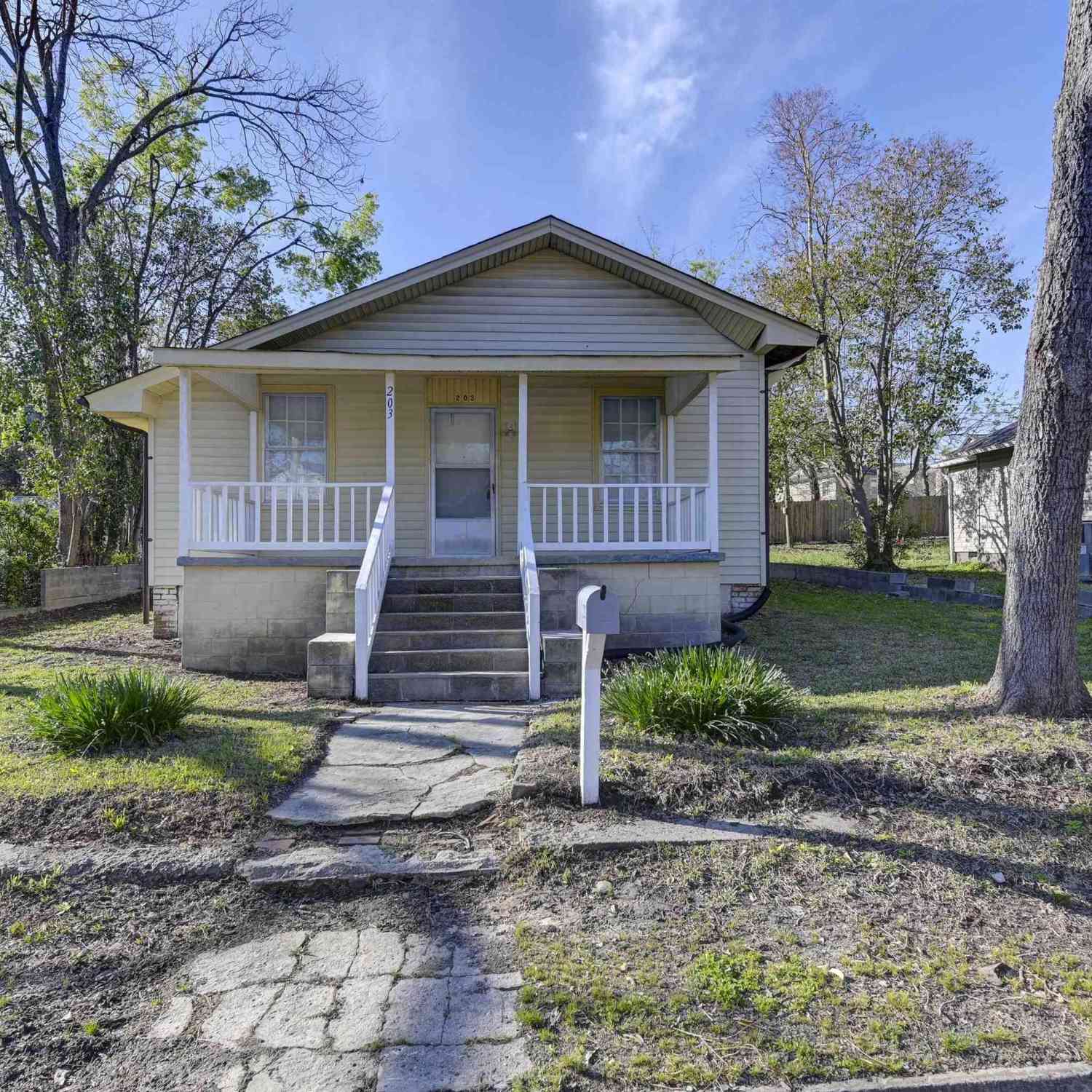 Homes For Rent - 203 Augusta Street<br/> West Columbia, SC 29169
