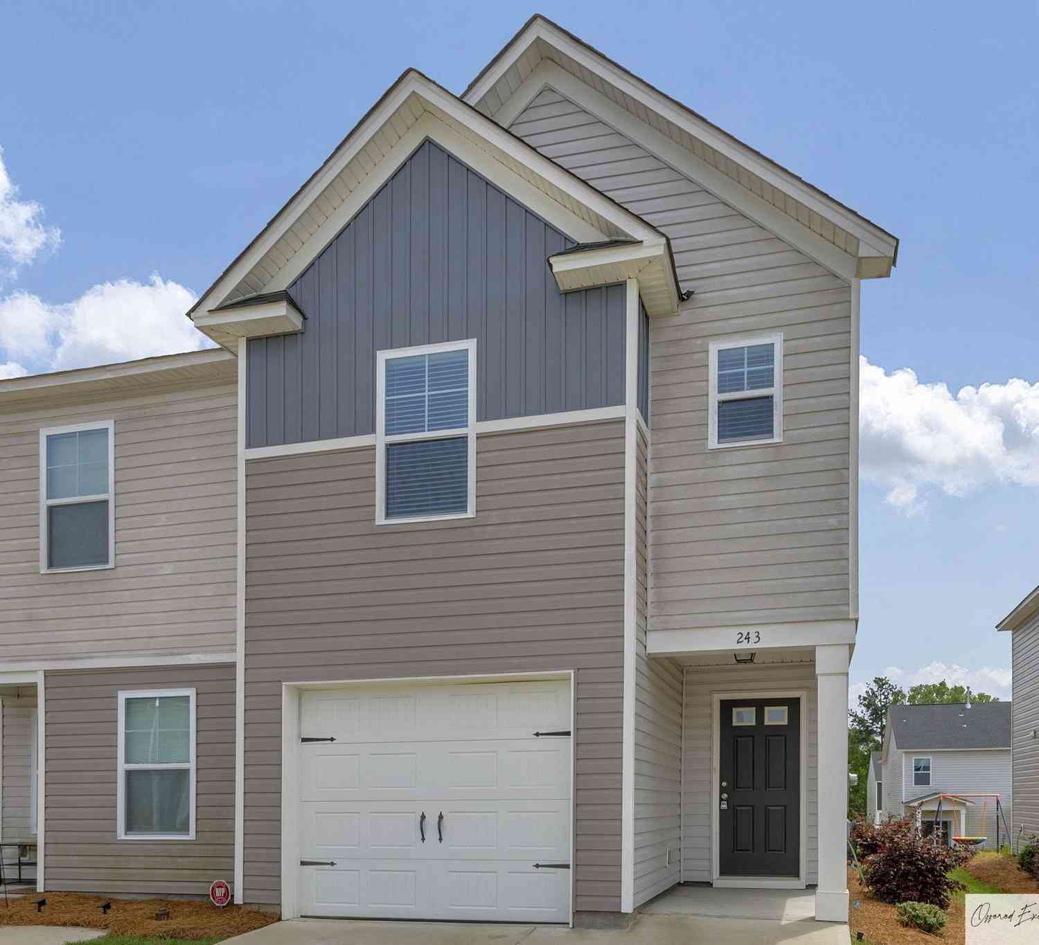 Townhouse For Rent - 243 Gum Swamp Trail<br/> West Columbia, SC 29169