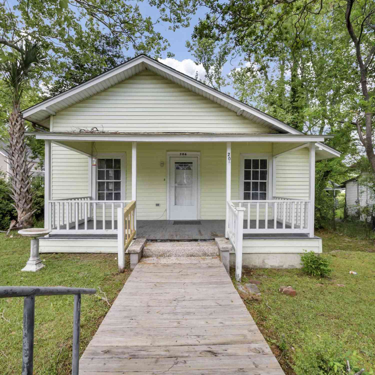 Homes For Rent - 206 Augusta Street<br/> West Columbia, SC 29169