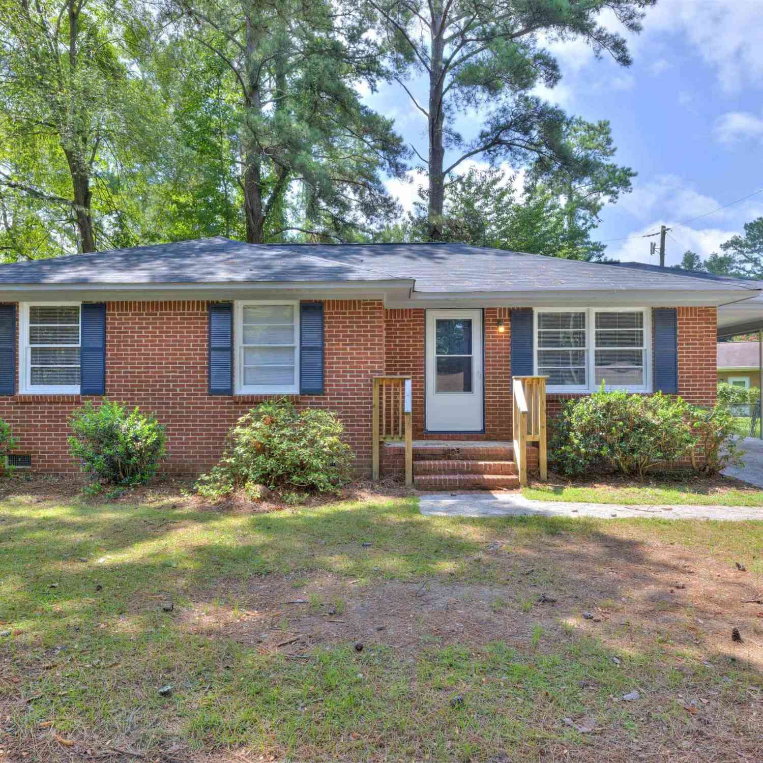 Homes For Rent - 2019 Haverford Circle<br/> Columbia, SC 29203
