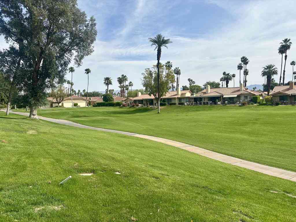 Condo For Rent - 294 San Vicente Circle<br/> Palm Desert, CA 92260