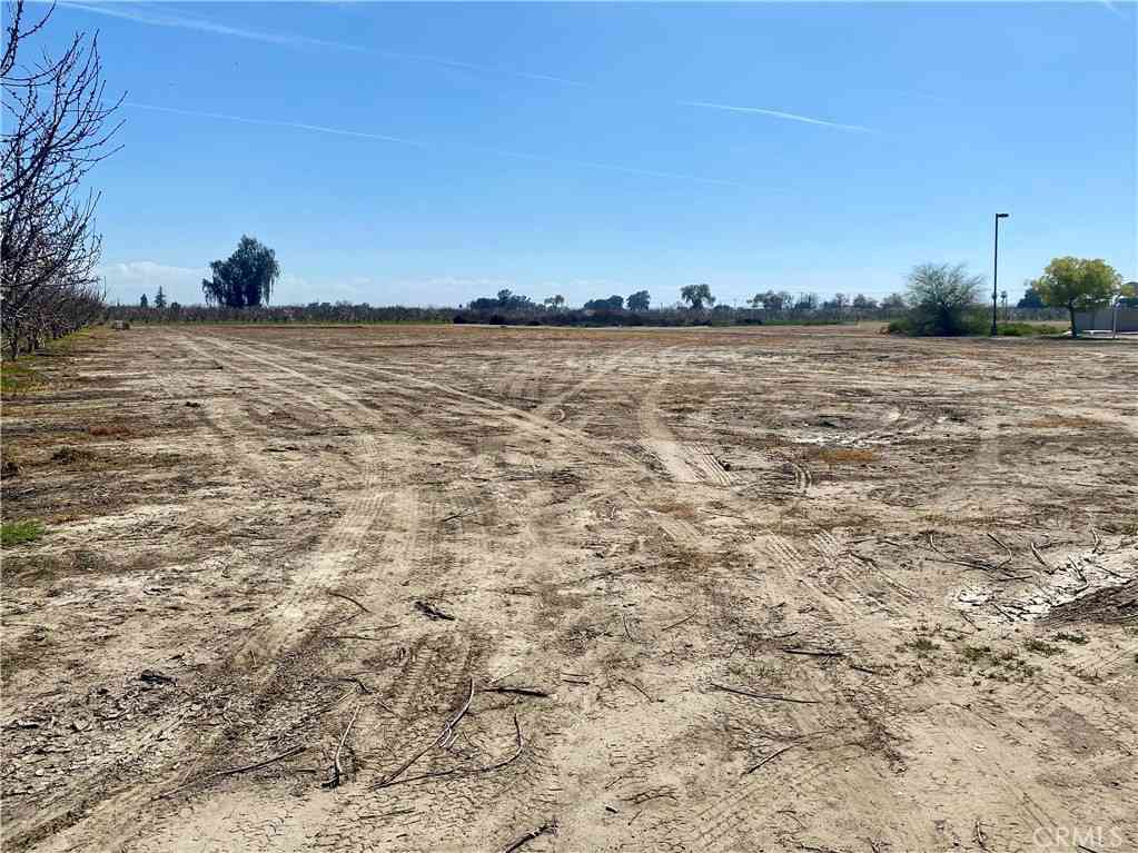Vacant Land For Sale - 9837 9 1/4 Avenue<br/> Hanford, CA 93230