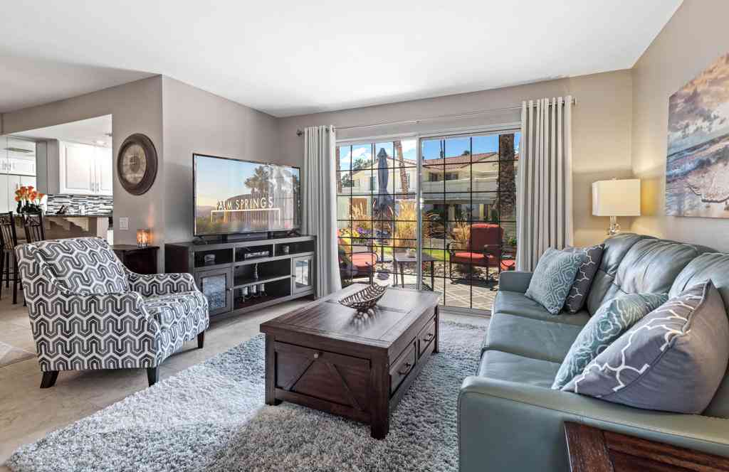 Condo For Rent - 500 S Farrell Drive #P101<br/> Palm Springs, CA 92264