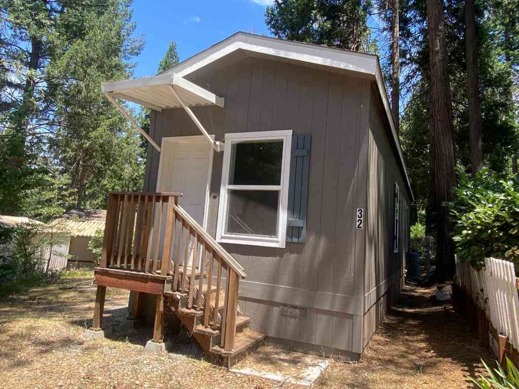 Mobile Home For Sale - 6165 Pony Express Trail<br/> Pollock Pines, CA 95726