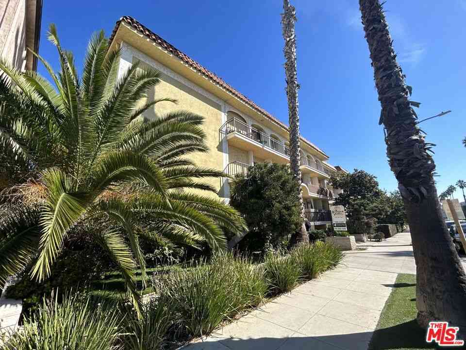 Condo For Rent - 1033 6th Street #212<br/> Santa Monica, CA 90403