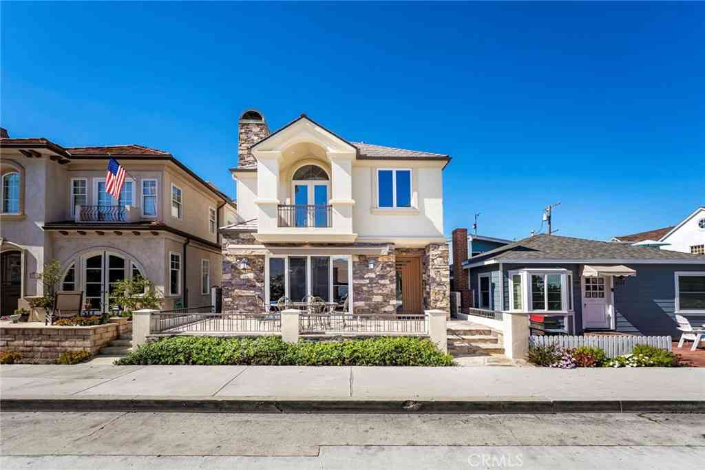 Homes For Rent - 119 Opal Avenue<br/> Newport Beach, CA 92662
