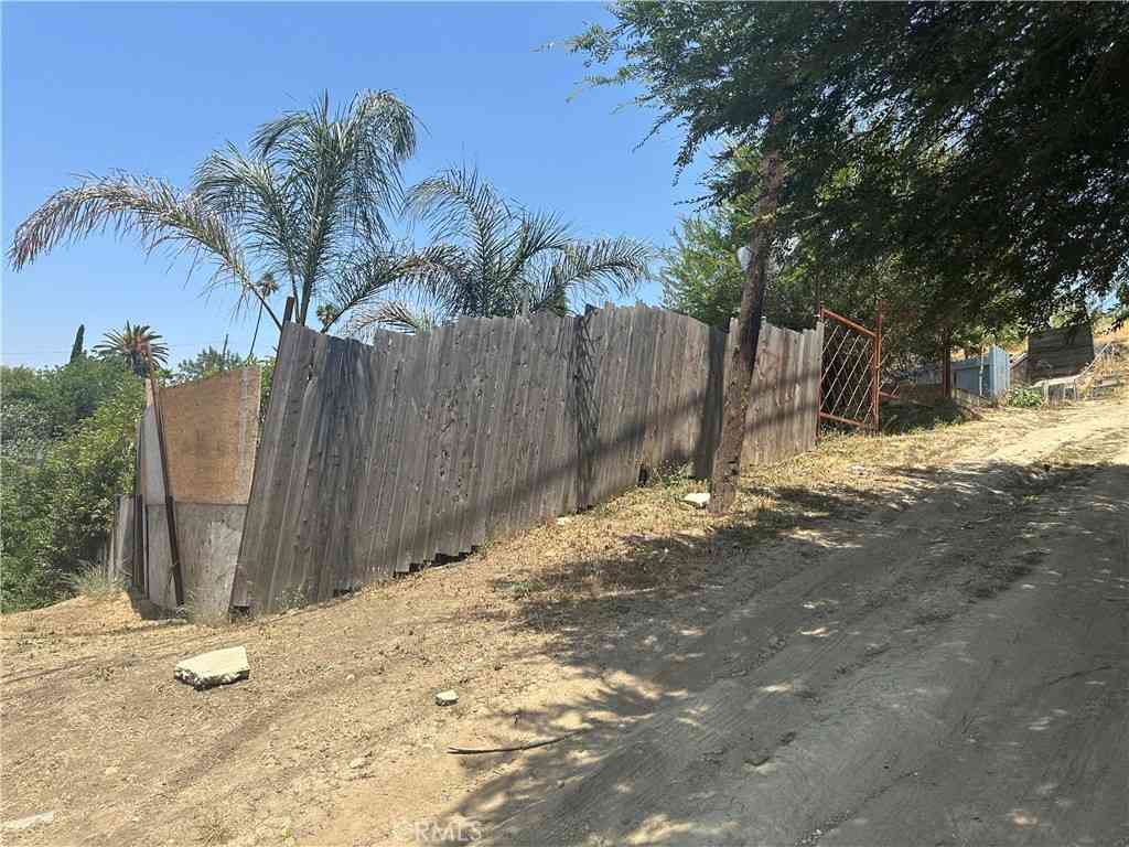 Vacant Land For Sale - 4123 Telluride<br/> Los Angeles, CA 90032