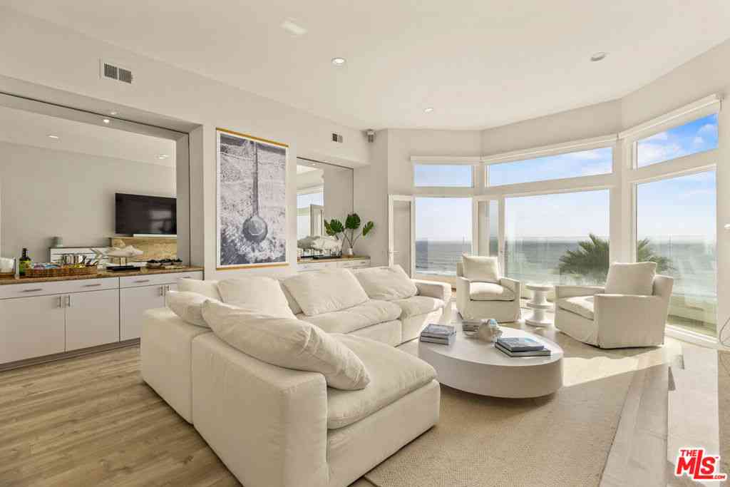 Condo For Rent - 3616 The Strand #C<br/> Manhattan Beach, CA 90266