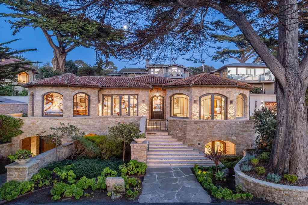 Homes For Sale - Scenic 2 Se Of 9th Avenue<br/> Monterey County, Carmel, CA 93921
