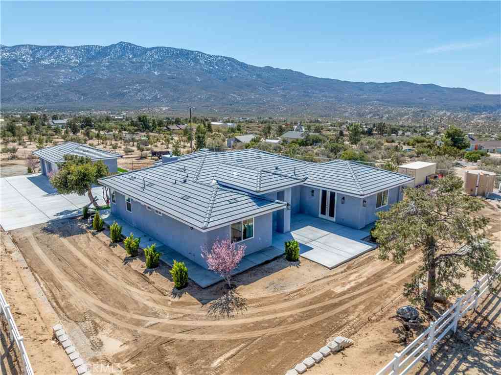 Homes For Sale - 68597 Zurich Avenue<br/> Mountain Center, CA 92561