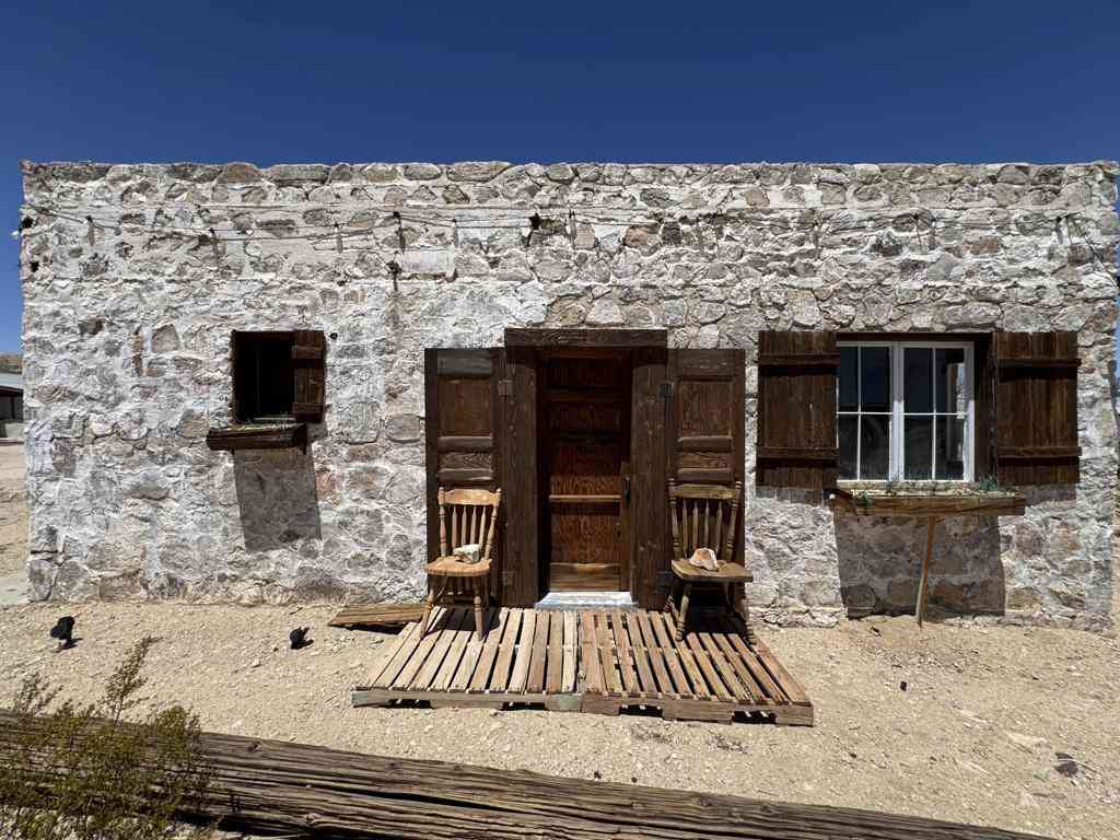 Homes For Sale - 73392 Sullivan Road<br/> 29 Palms, CA 92277