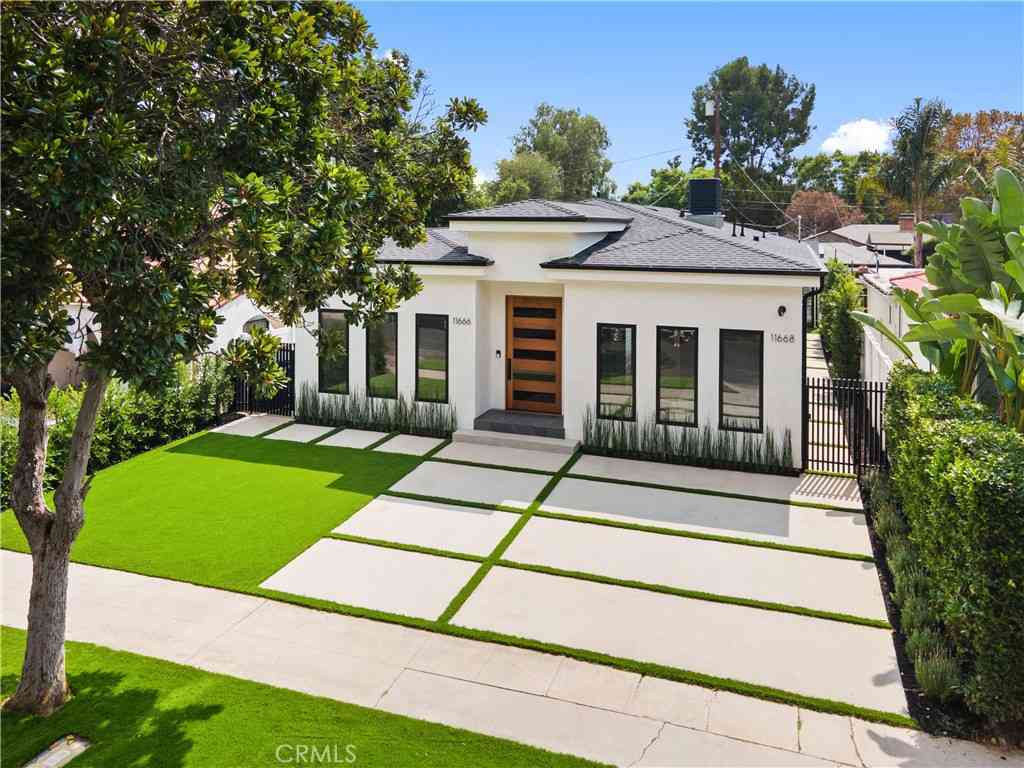Homes For Rent - 11666 Margate Street<br/> Valley Village, CA 91601