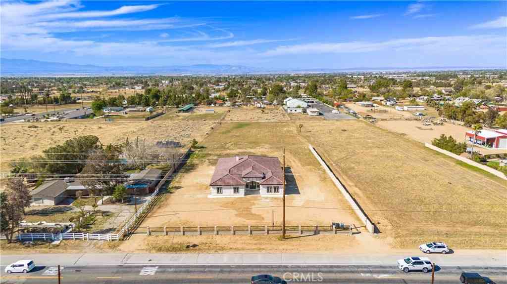 Homes For Sale - 1805 W Columbia Way W<br/> Lancaster, CA 93534