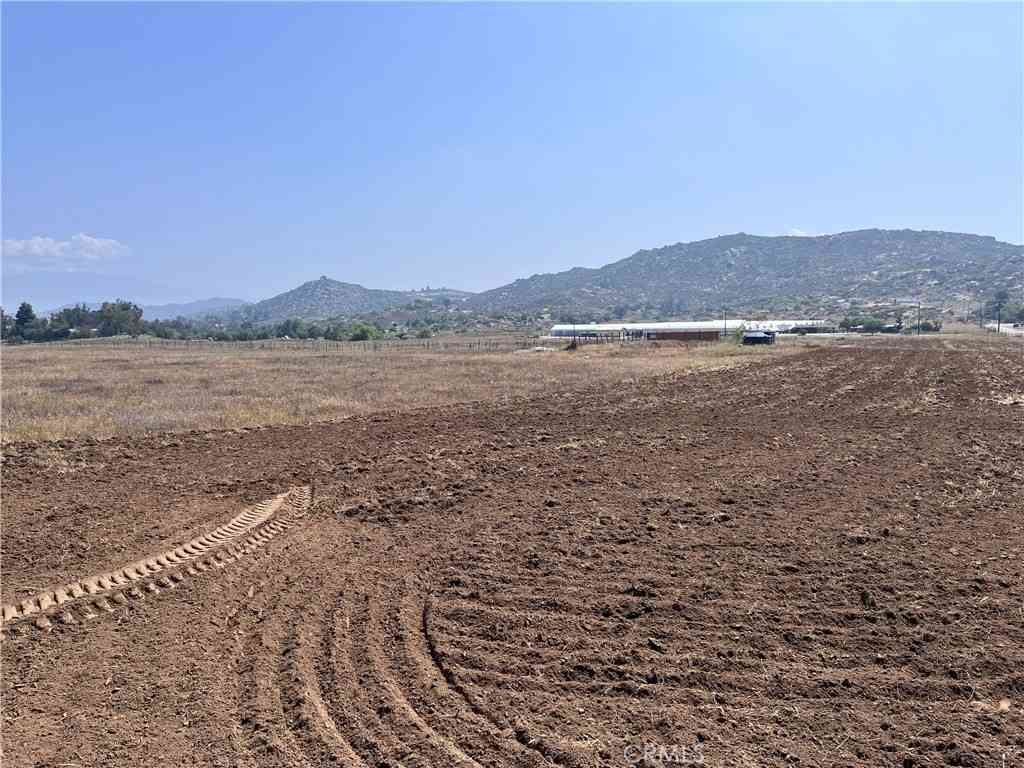 Vacant Land For Sale - Inyo<br/> Homeland, CA 92596