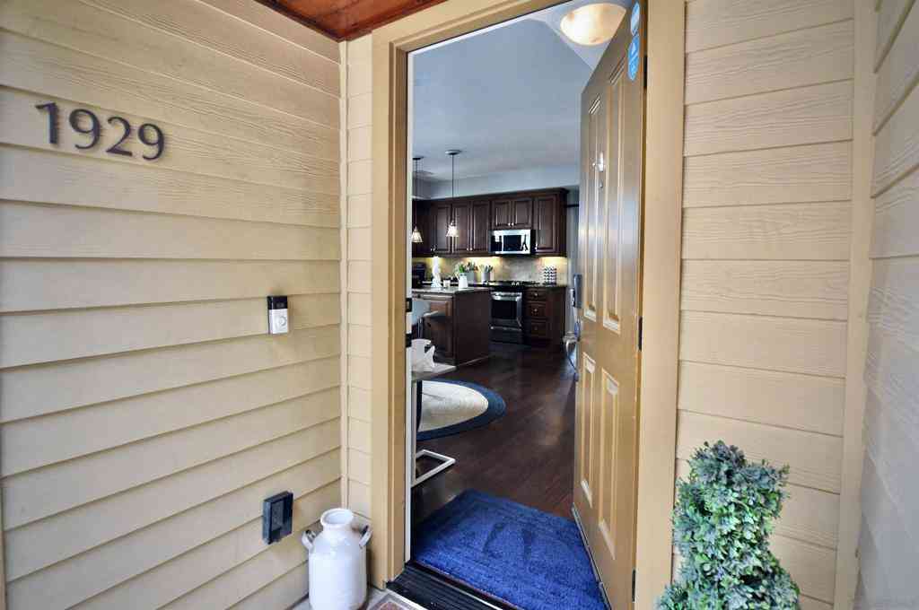 Townhouse For Rent - 1929 Felspar<br/> San Diego, CA 92109