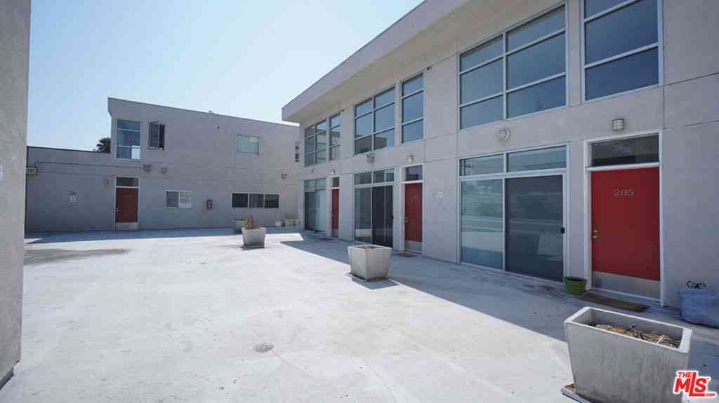 Homes For Rent - 922 W 23rd Street #201<br/> Los Angeles, CA 90007