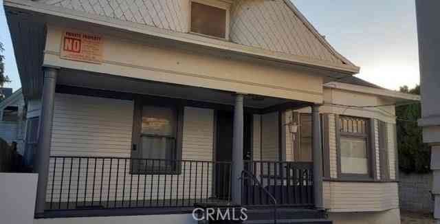 Condo For Sale - 1038 W 21st Street<br/> Los Angeles, CA 90007