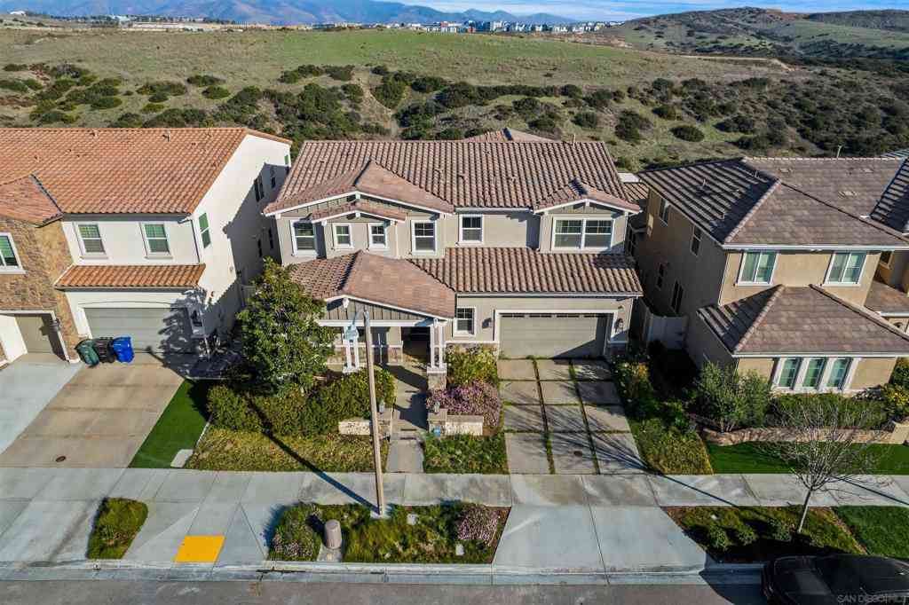 Homes For Sale - 1841 Paterna Dr<br/> Chula Vista, CA 91913