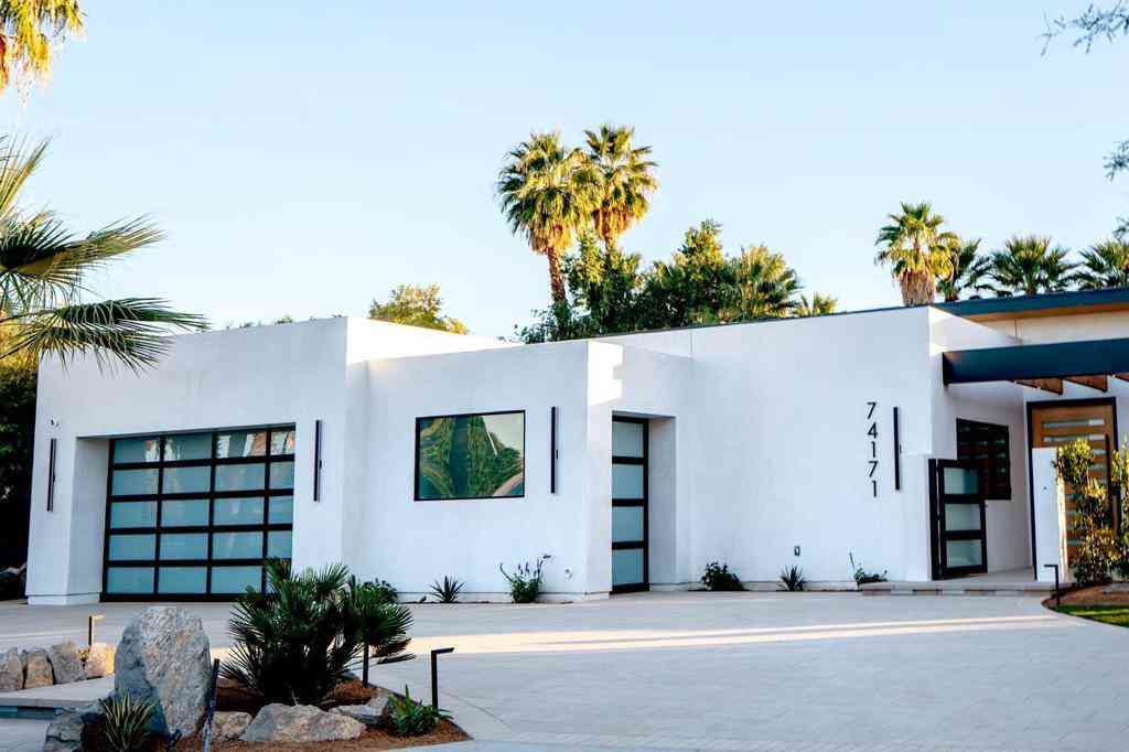 Homes For Sale - 74171 Covered Wagon Trail<br/> Palm Desert, CA 92260