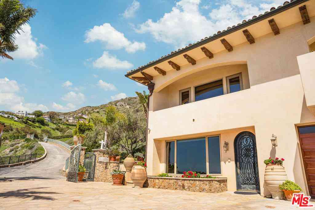 Condo For Rent - 4440 Encinal Canyon Road #GH<br/> Malibu, CA 90265