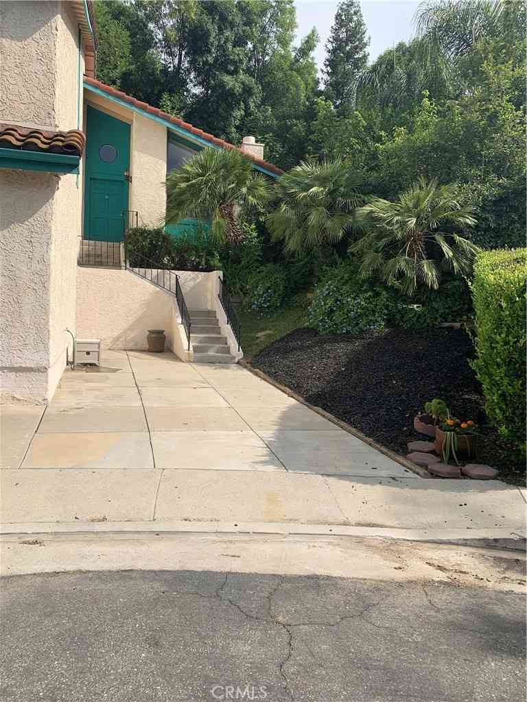 Homes For Rent - 5246 Calderon Road<br/> Woodland Hills, CA 91364