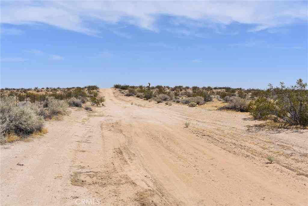Vacant Land For Sale - 20000 E Avenue A<br/> Lancaster, CA 93535