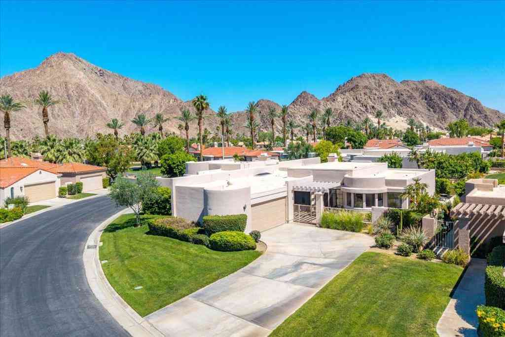 Condo For Rent - 48110 Cll Seranas<br/> La Quinta, CA 92253