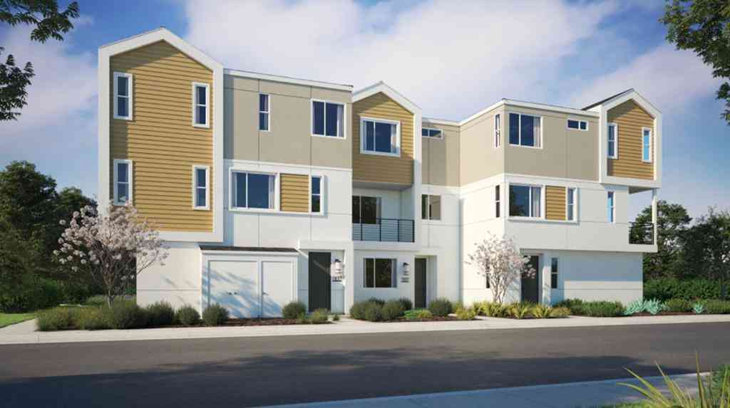 Condo For Sale - 852 Makani Street #7<br/> Chula Vista, CA 91911