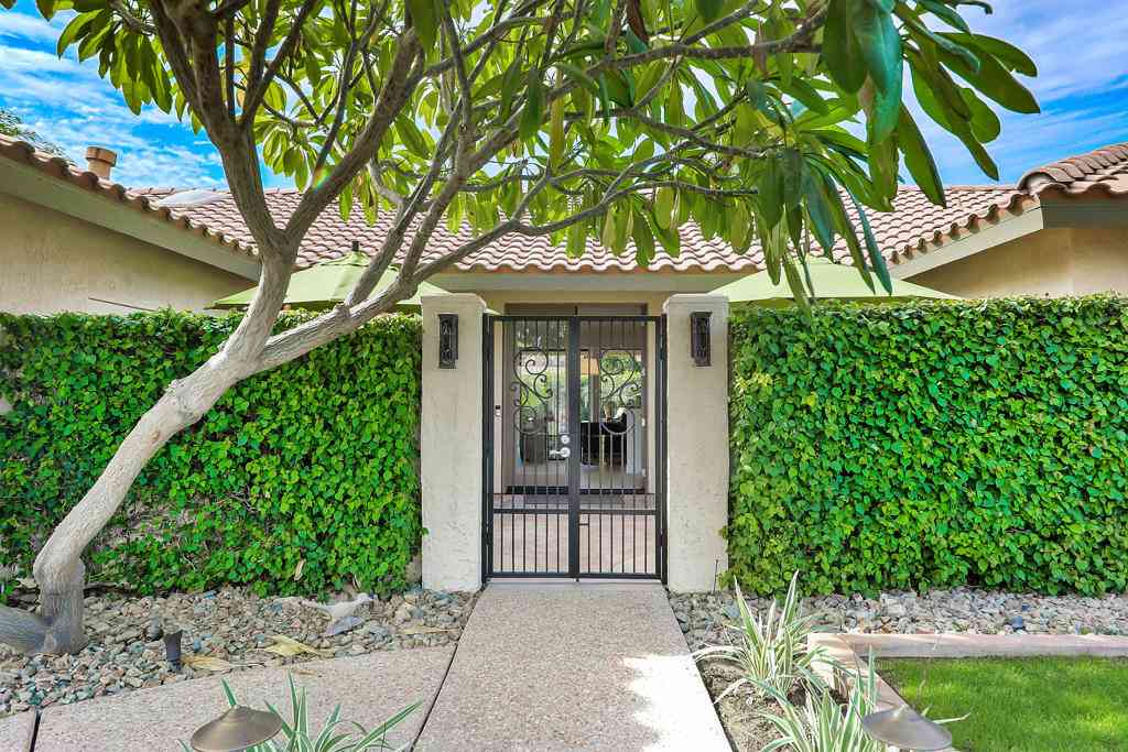 Homes For Rent - 48721 Santa Ursula Street<br/> La Quinta, CA 92253