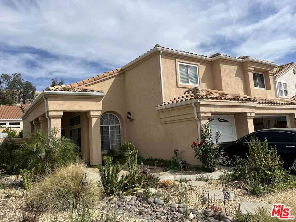 Homes For Sale - 2 Bella Minozza<br/> Lake Elsinore, CA 92532