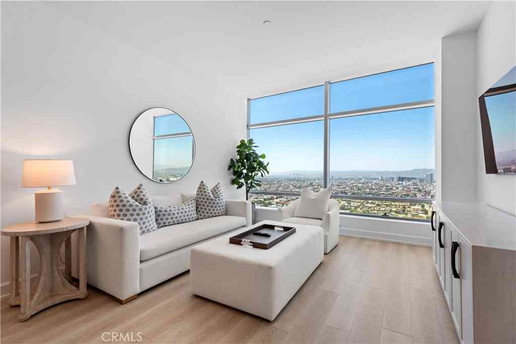 Condo For Sale - 900 W Olympic Boulevard #34F<br/> Los Angeles, CA 90015