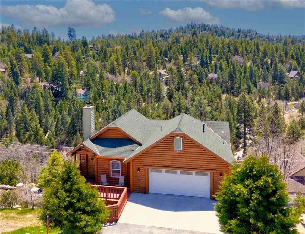 Homes For Sale - 26855 Inyo Court<br/> Lake Arrowhead, CA 92352