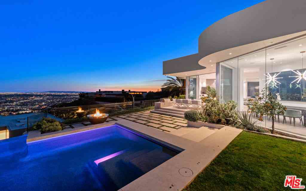 Homes For Rent - 9305 Nightingale Drive<br/> West Hollywood, CA 90069