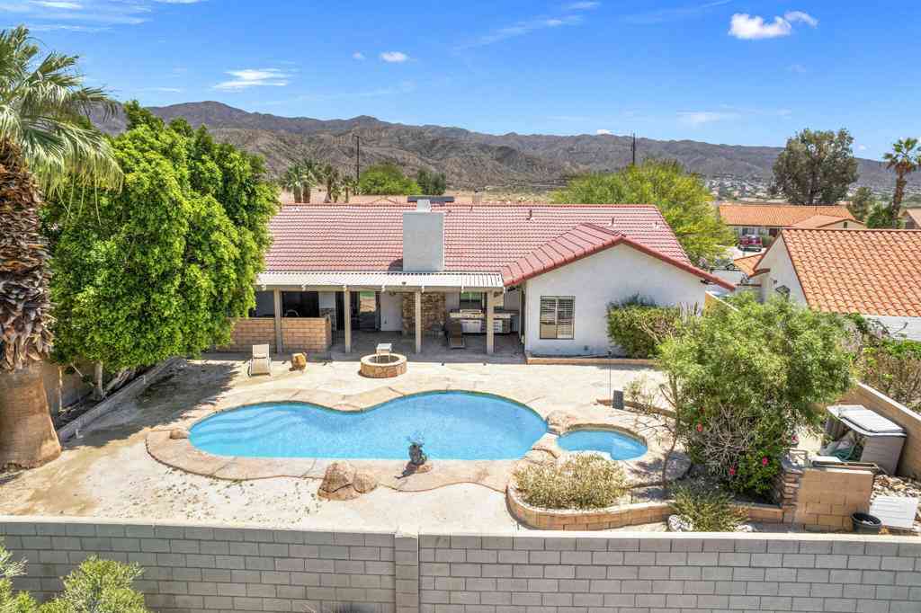 Homes For Sale - 9735 Hoylake Road<br/> Desert Hot Springs, CA 92240
