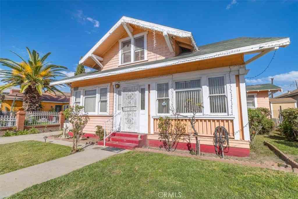 Homes For Sale - 3615 Carlin Avenue<br/> Los Angeles County, Lynwood, CA 90262