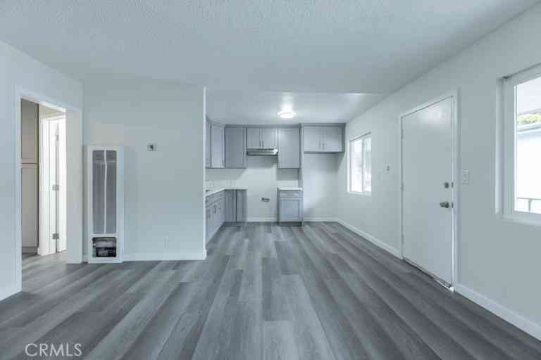 Condo For Rent - 5476 Linden Avenue #6<br/> Long Beach, CA 90805