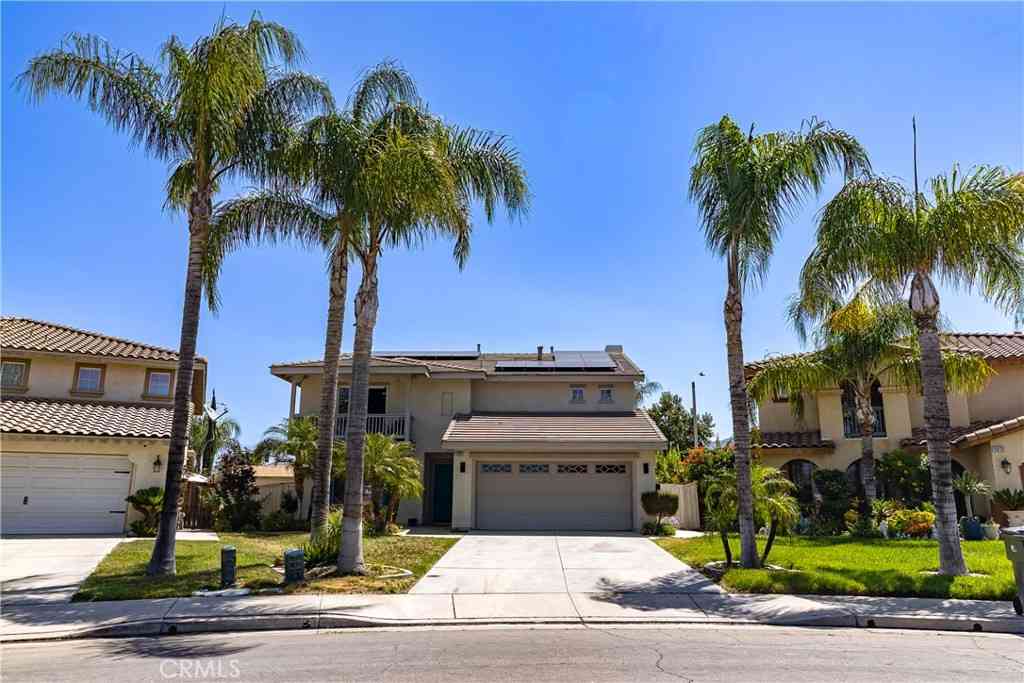 Homes For Sale - 15602 Vista Del Mar Street<br/> Moreno Valley, CA 92555