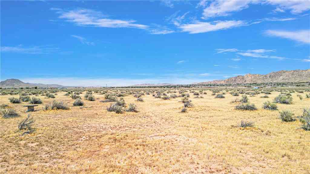 Vacant Land For Sale - 1 Ocotilla Road<br/> Apple Valley, CA 92307