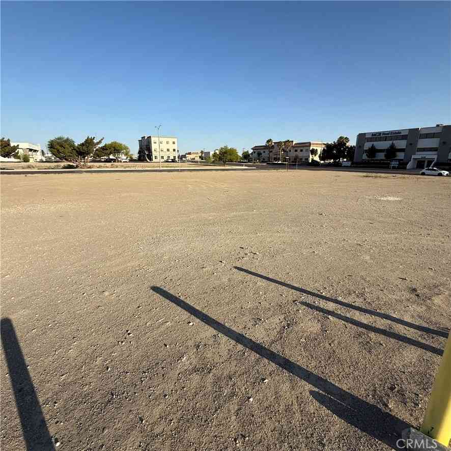 Vacant Land For Sale - Kentwood #3 Boulevard<br/> Victorville, CA 92392